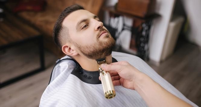 Nasdrovia Barbearia, Corte + Barba com toalha quente na Nasdrovia Barbearia