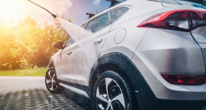 Lux Service Leste, Lavagem com Polimento + Aspiração interna completa + Revitalização + Ozonização Lux Service Leste, Lavagem com Polimento + Aspiração interna completa + Revitalização + Ozonização