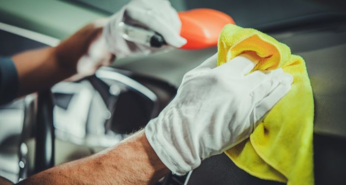 AutoLan, Higienização Interna + Lavagem e Higienização dos Bancos + Polimento Simples