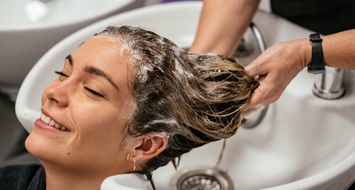 Solange Hair Salon, Higienização + Hidratação + Escova na Solange Hair Salon