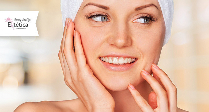 Limpeza de pele com Peeling de Diamante + Máscara Clareadora + Finalizador Limpeza de pele com Peeling de Diamante + Máscara Clareadora + Finalizador
