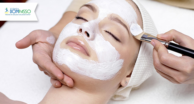 Limpeza de Pele com Extração + Argiloterapia e Drenagem Facial Limpeza de Pele com Extração + Argiloterapia e Drenagem Facial