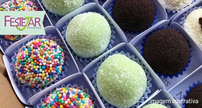 200 Docinhos em Caixeta Quadrada na Festejar Eventos 200 Docinhos em Caixeta Quadrada na Festejar Eventos