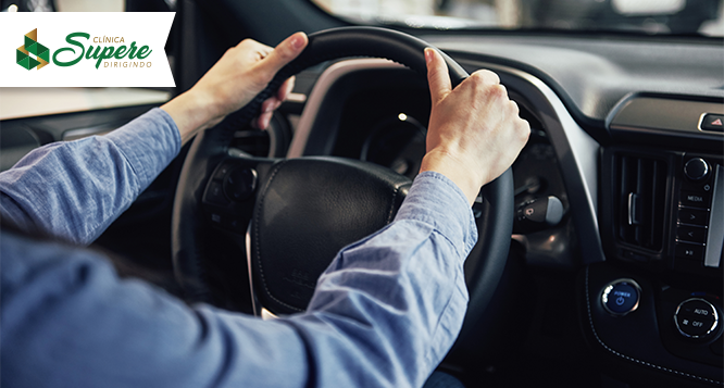 Consulta + 6 Aulas Práticas (carro adaptado) + 1 Sessão de Desempenho das aulas Consulta + 6 Aulas Práticas (carro adaptado) + 1 Sessão de Desempenho das aulas