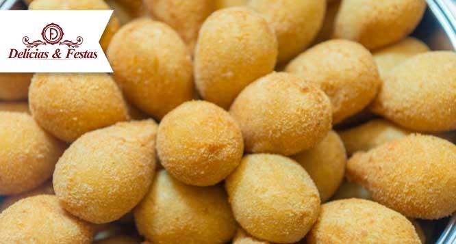 1 cento de salgadinhos (coxinhas de frango, queijo, pizza e carne) 1 cento de salgadinhos (coxinhas de frango, queijo, pizza e carne)
