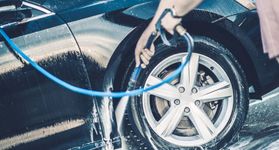 Automotive Lava Jato e Serviços, Lavagem da Pintura com polimento + Aspiração +Lavagem por baixo e caixa de rodas Automotive Lava Jato e Serviços, Lavagem da Pintura com polimento + Aspiração +Lavagem por baixo e caixa de rodas