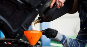 Alô Pneus - Dirceu, Troca de óleo com filtro para carros 1.0 na Alô Pneus - Dirceu Alô Pneus - Dirceu, Troca de óleo com filtro para carros 1.0 na Alô Pneus - Dirceu